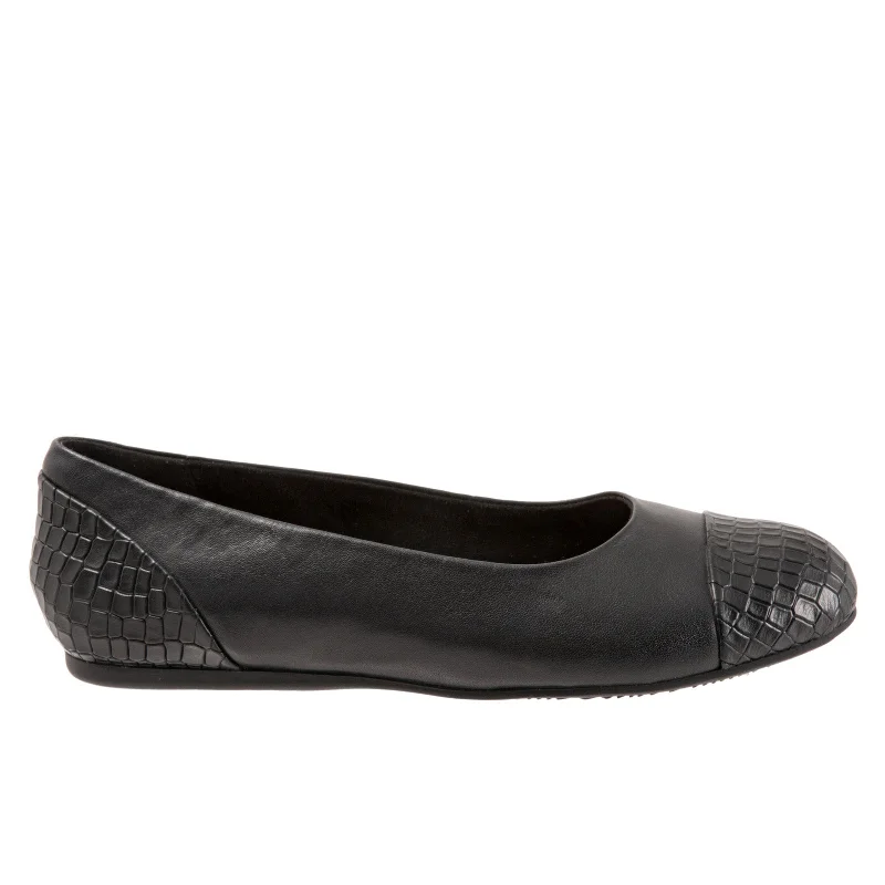 Softwalk Sonoma Cap Toe S1907-027 Womens Black Extra Wide Ballet Flats Shoes